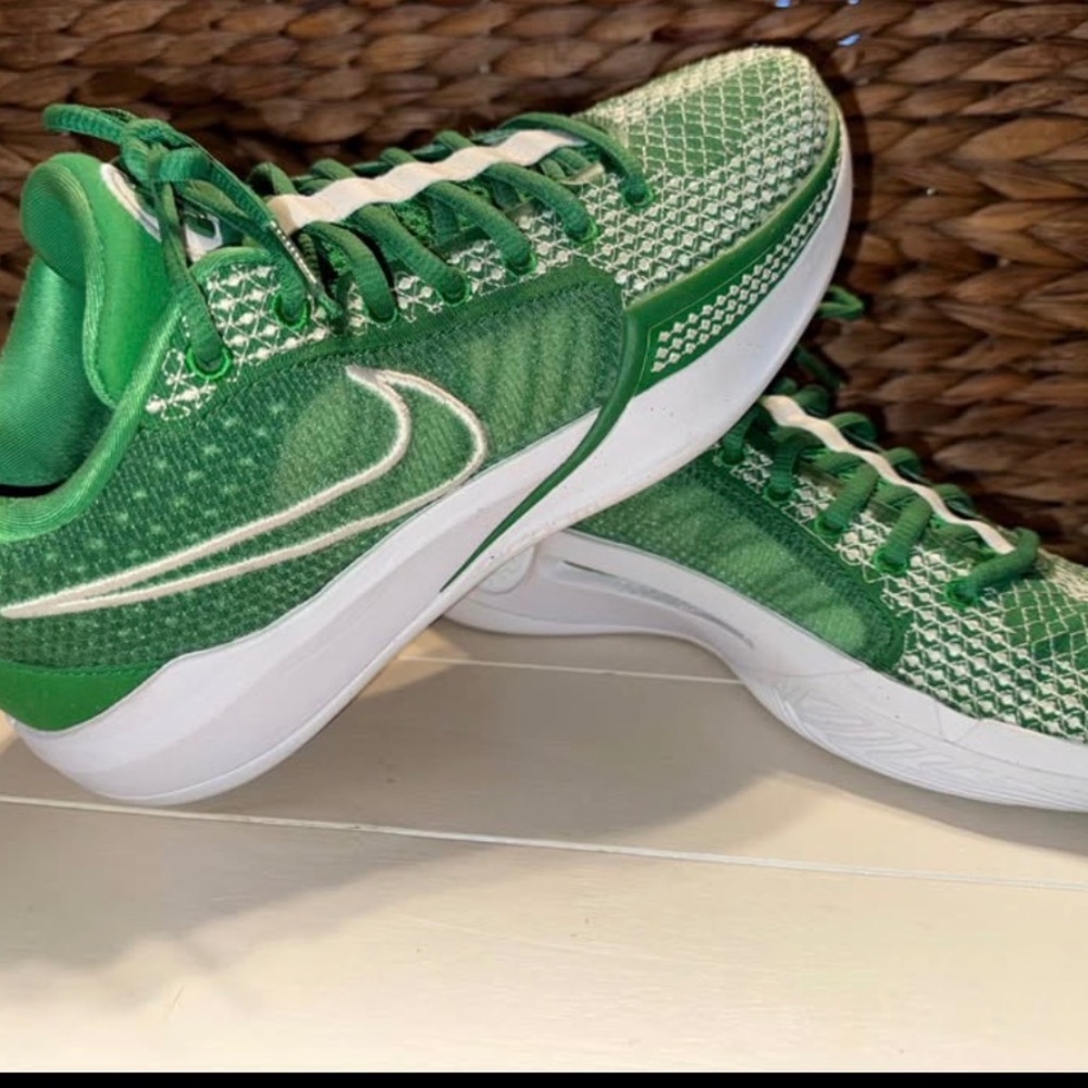 Nike Sabrina 1 TB ‘Apple Green’ basketball shoe W7